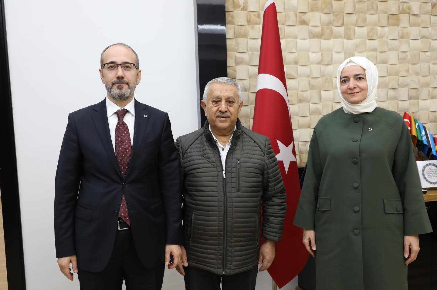 AK PARTİ GENEL BAŞKAN YARDIMCISINDAN AFYON BELEDİYESİ’NE ZİYARET