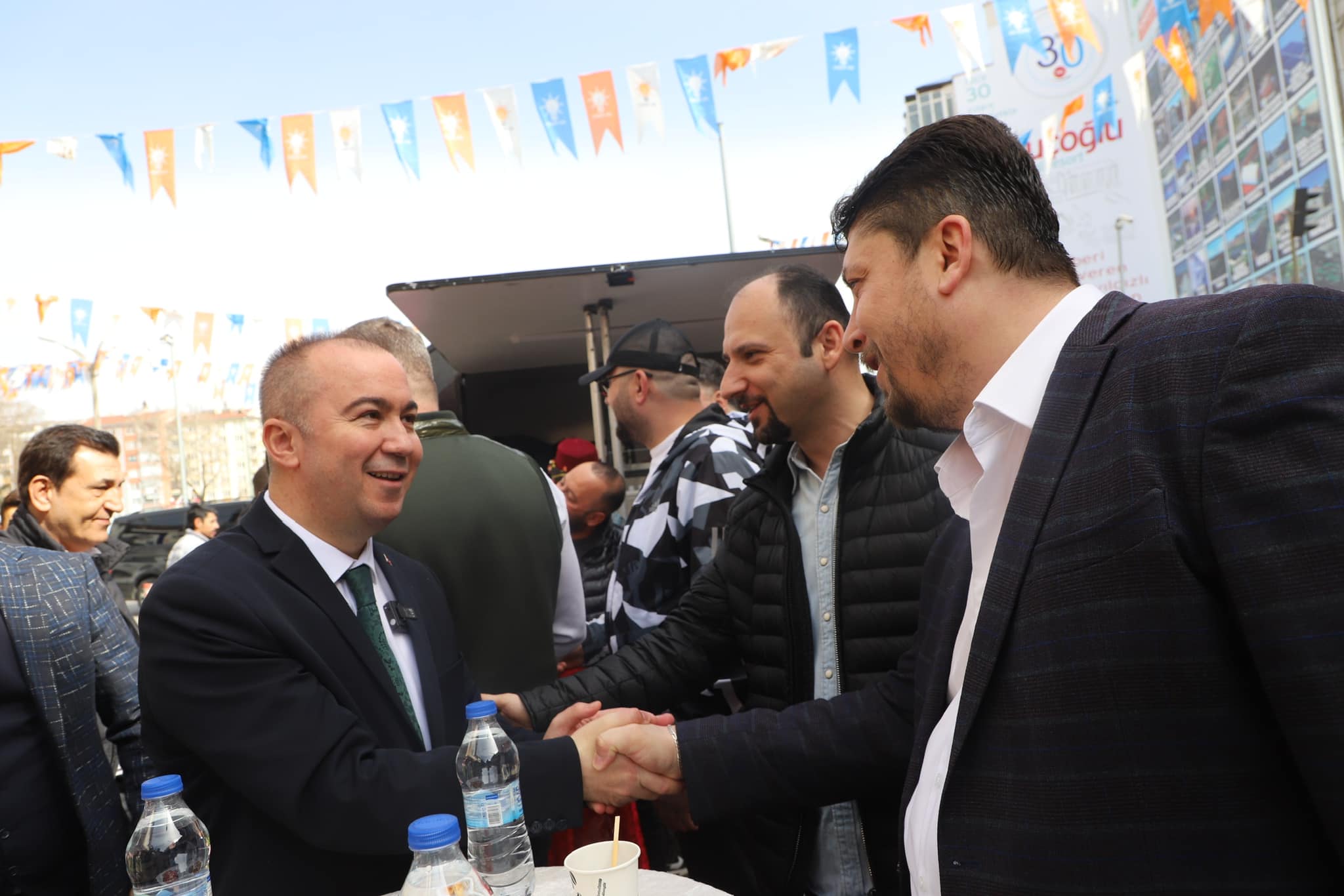 ULUÇAY  AÇILIŞA KATILDI TEZGAHIN BAŞINA GEÇTİ DÖNER KESTİ