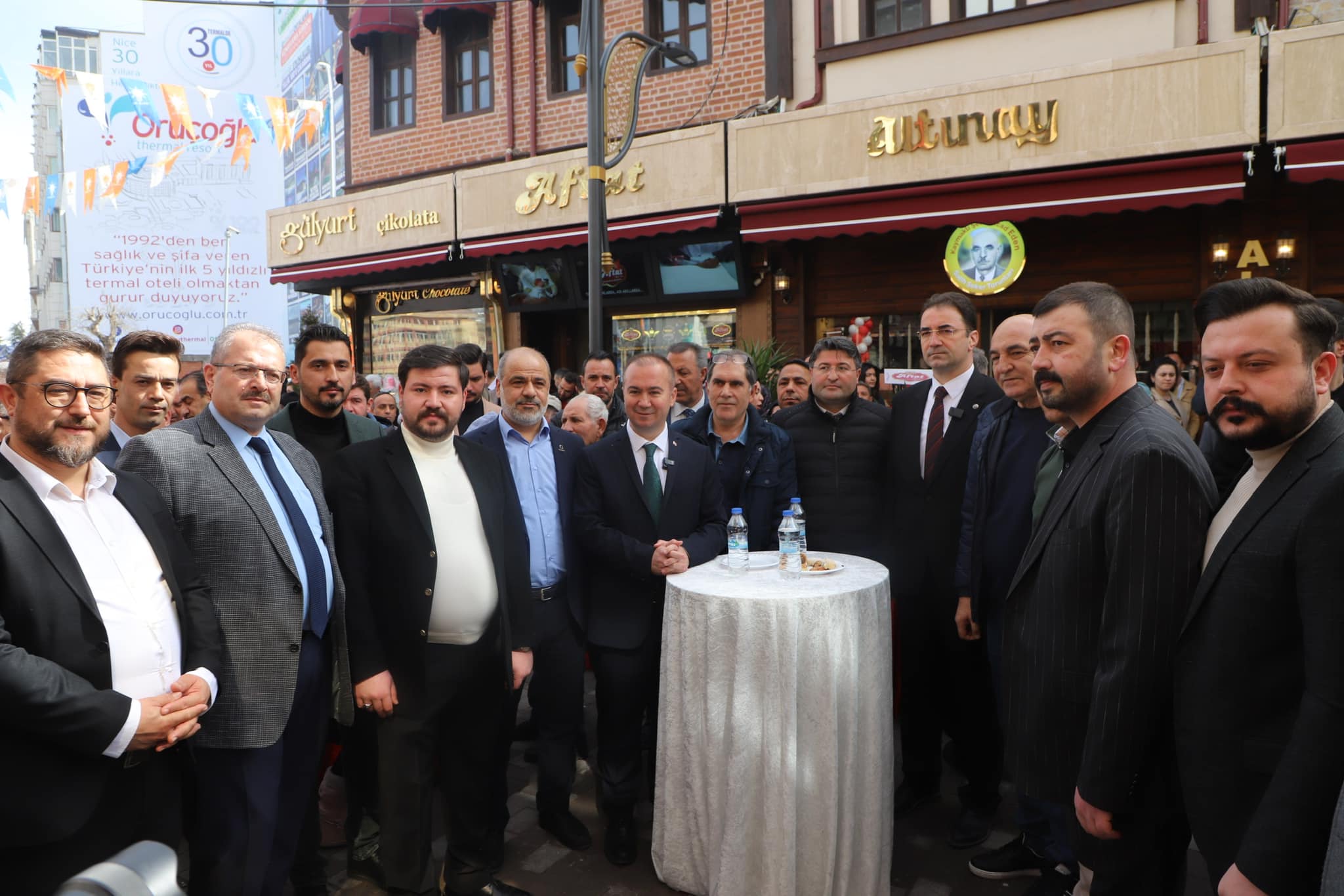 ULUÇAY  AÇILIŞA KATILDI TEZGAHIN BAŞINA GEÇTİ DÖNER KESTİ
