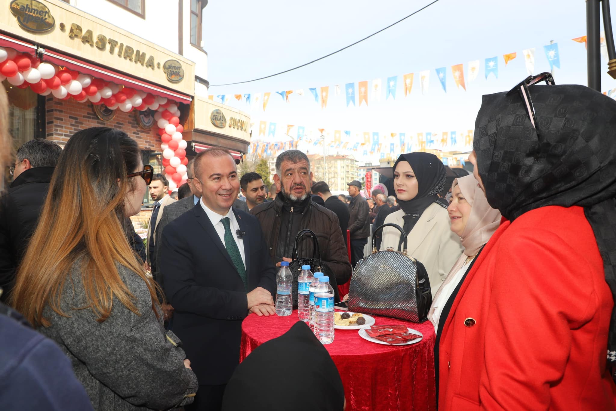 ULUÇAY  AÇILIŞA KATILDI TEZGAHIN BAŞINA GEÇTİ DÖNER KESTİ
