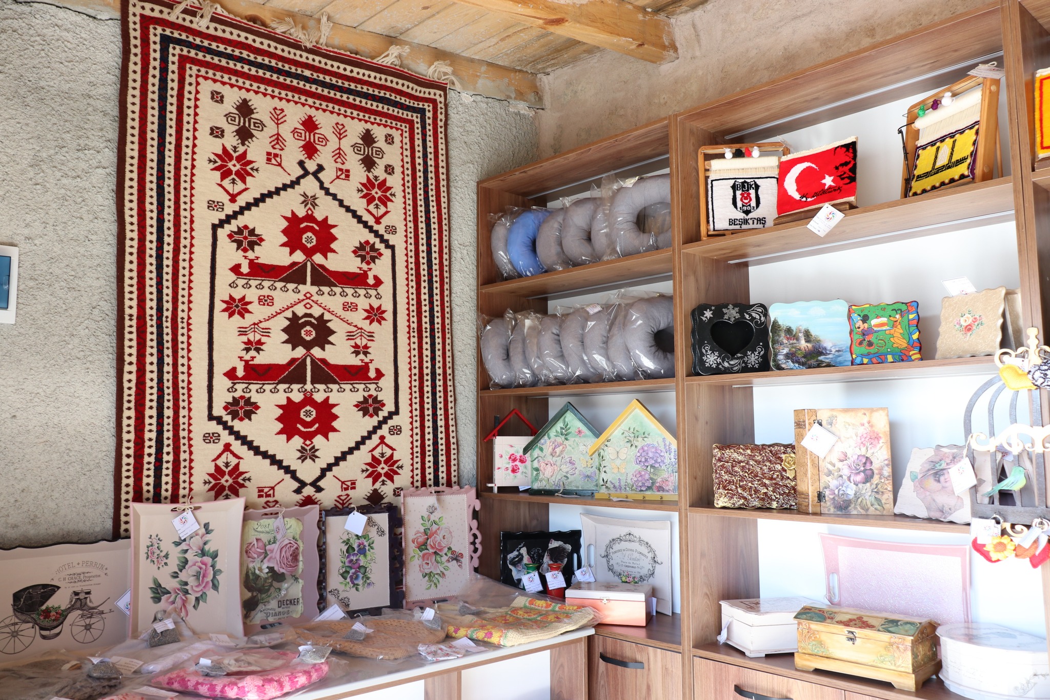 Müdür Sünnetçi Frigya Kadın Ürünleri Pazar Yeri Tanıtım Günleri Programına Katıldı