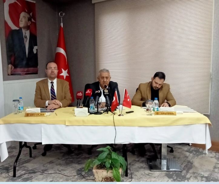 "AFYON'A HİZMET ETME GAYESİYLE GÖREVİMİZİ YÜRÜTTÜK"