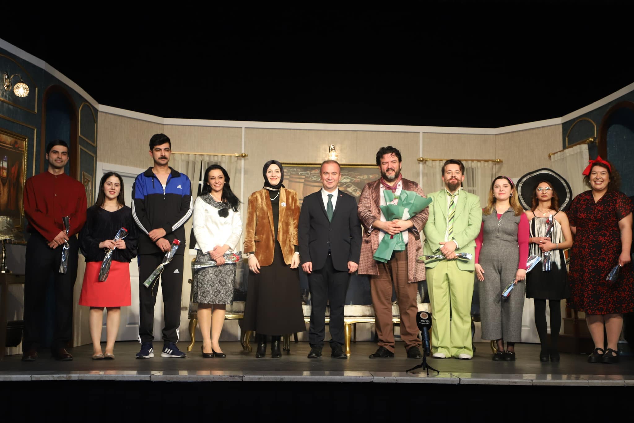 AK Partili Uluçay Sanat ve Sanatçıya Önem Veriyor