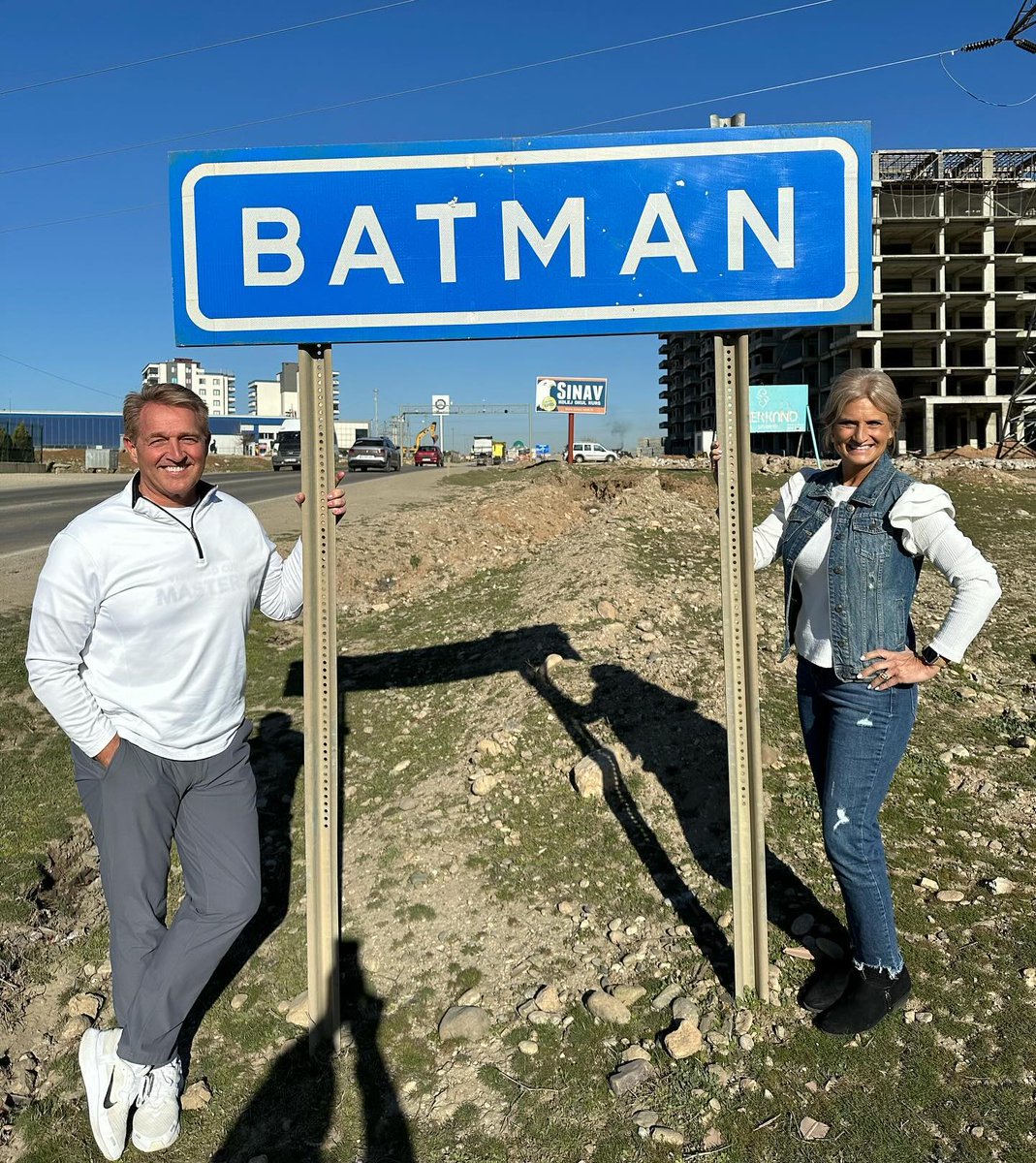 ABD BÜYÜKELÇİSİ ESPRİ YAPTI BATMAN BURDA GOTHAM NERDE ?