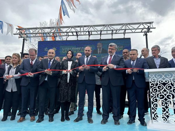AK Partili Özkaya Şuhut'a Açılışa Katıldı