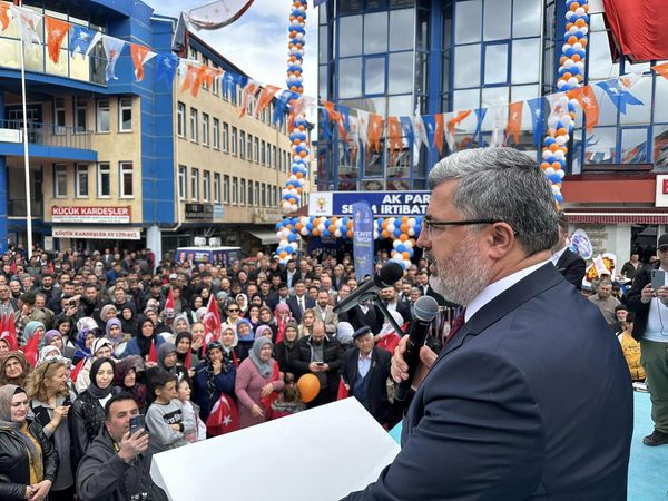 AK Partili Özkaya Şuhut'a Açılışa Katıldı