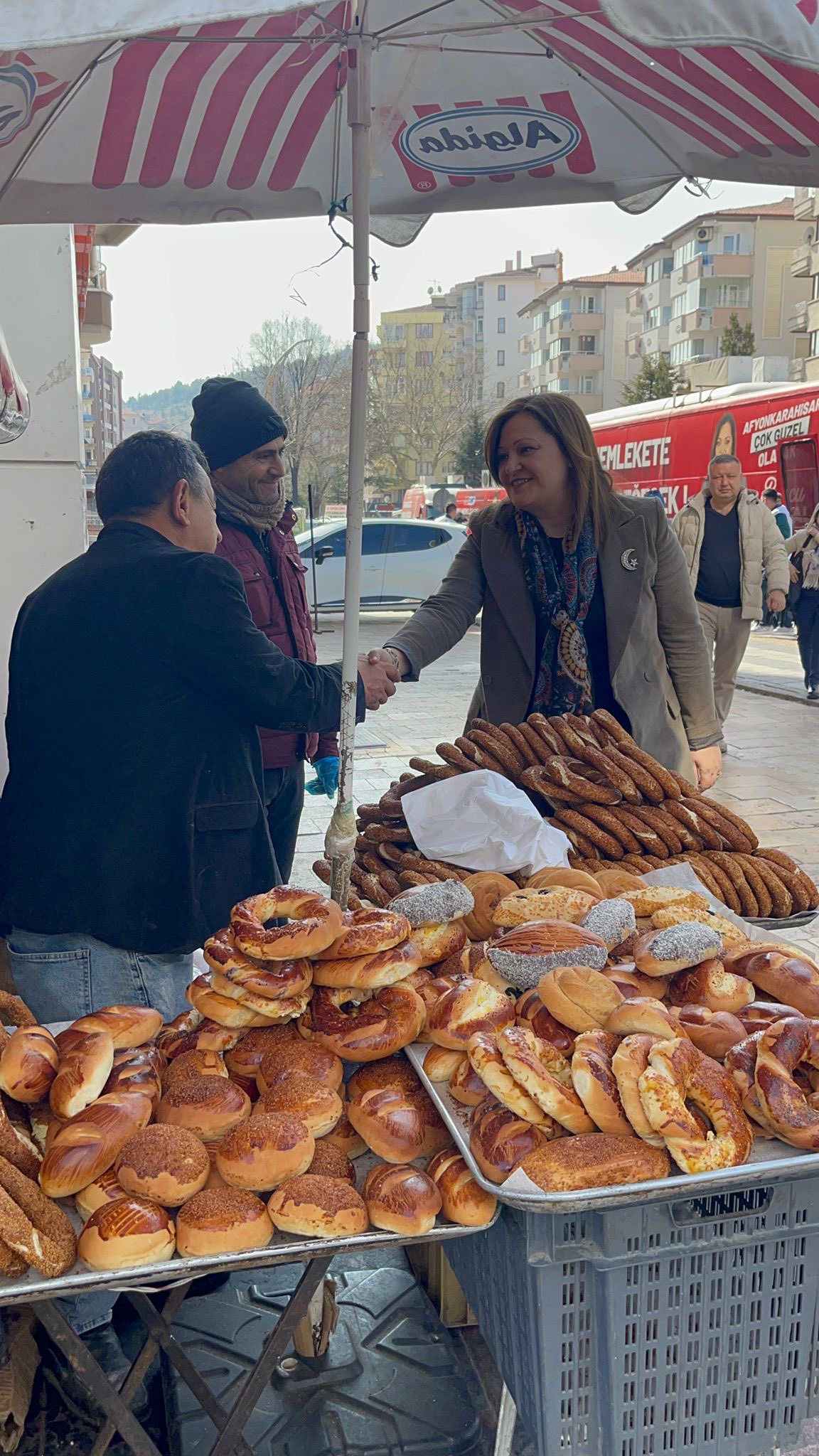 CHP'li Köksal Esnafı Ziyaret Etti