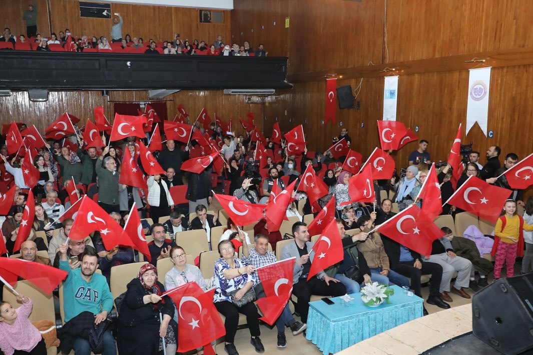 AFYONLULARA MUSİKİ ŞÖLENİ VERDİLER