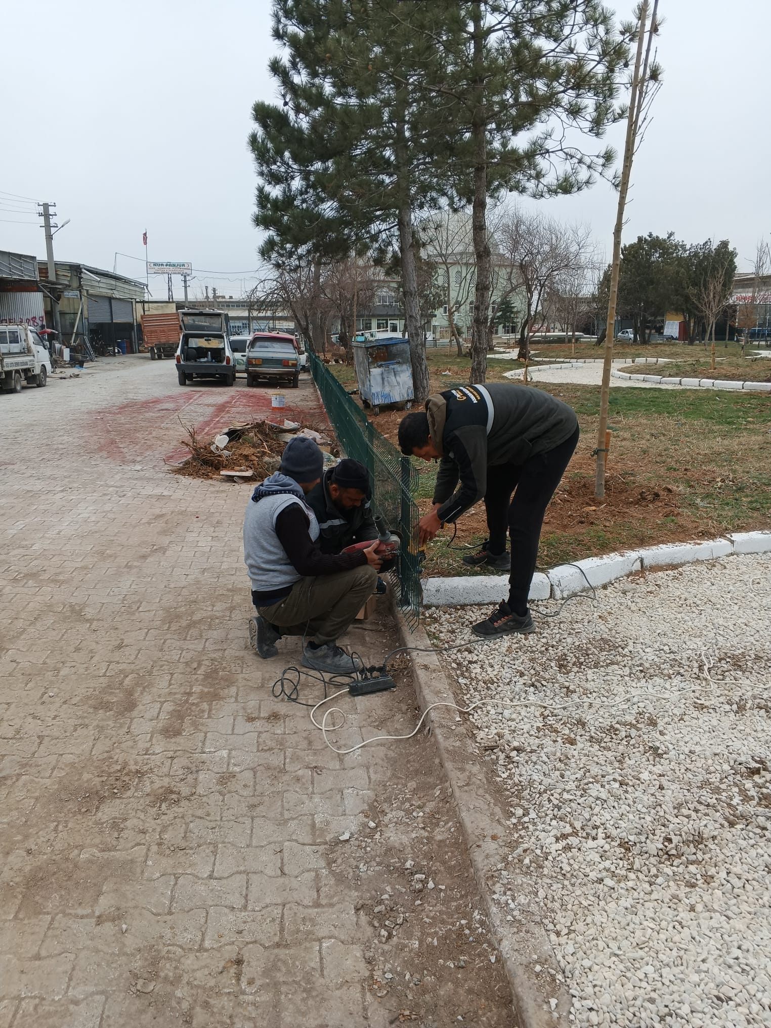 Bolvadin Belediyesi, Parklarda Yenileme Çalışmalarına Hız Kesmeden Devam Ediyor