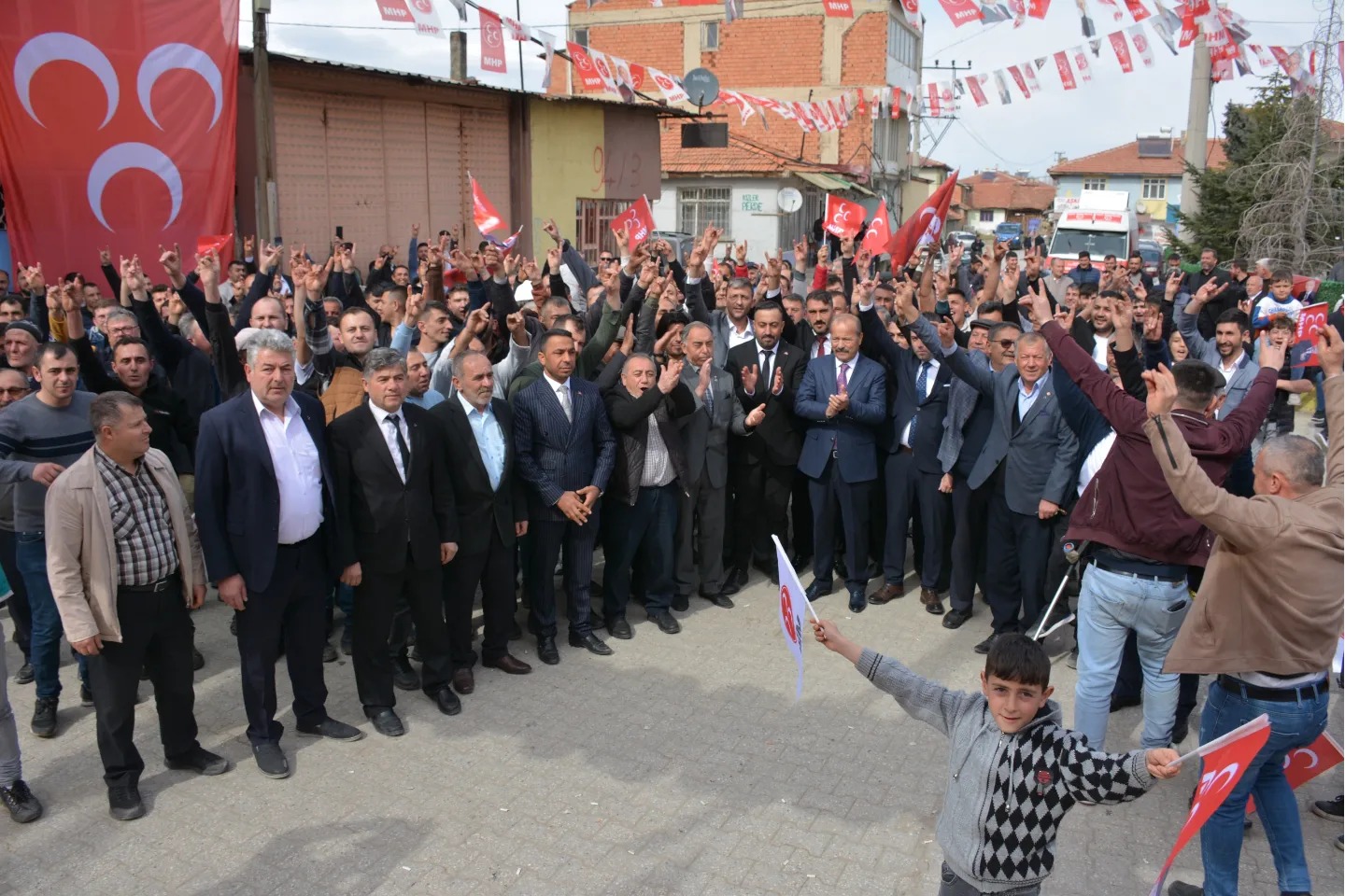 TAYTAK, “BAŞKANLARIMIZ, HERKESİN BELEDİYE BAŞKANI OLACAK”
