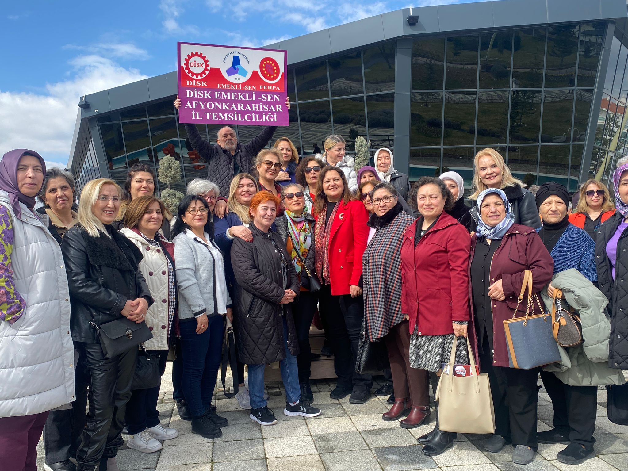 "EMEKLİ DUL VE YETİM MAAŞLARI AKP TARAFINDAN GÖRMEZDEN GELİNDİ"