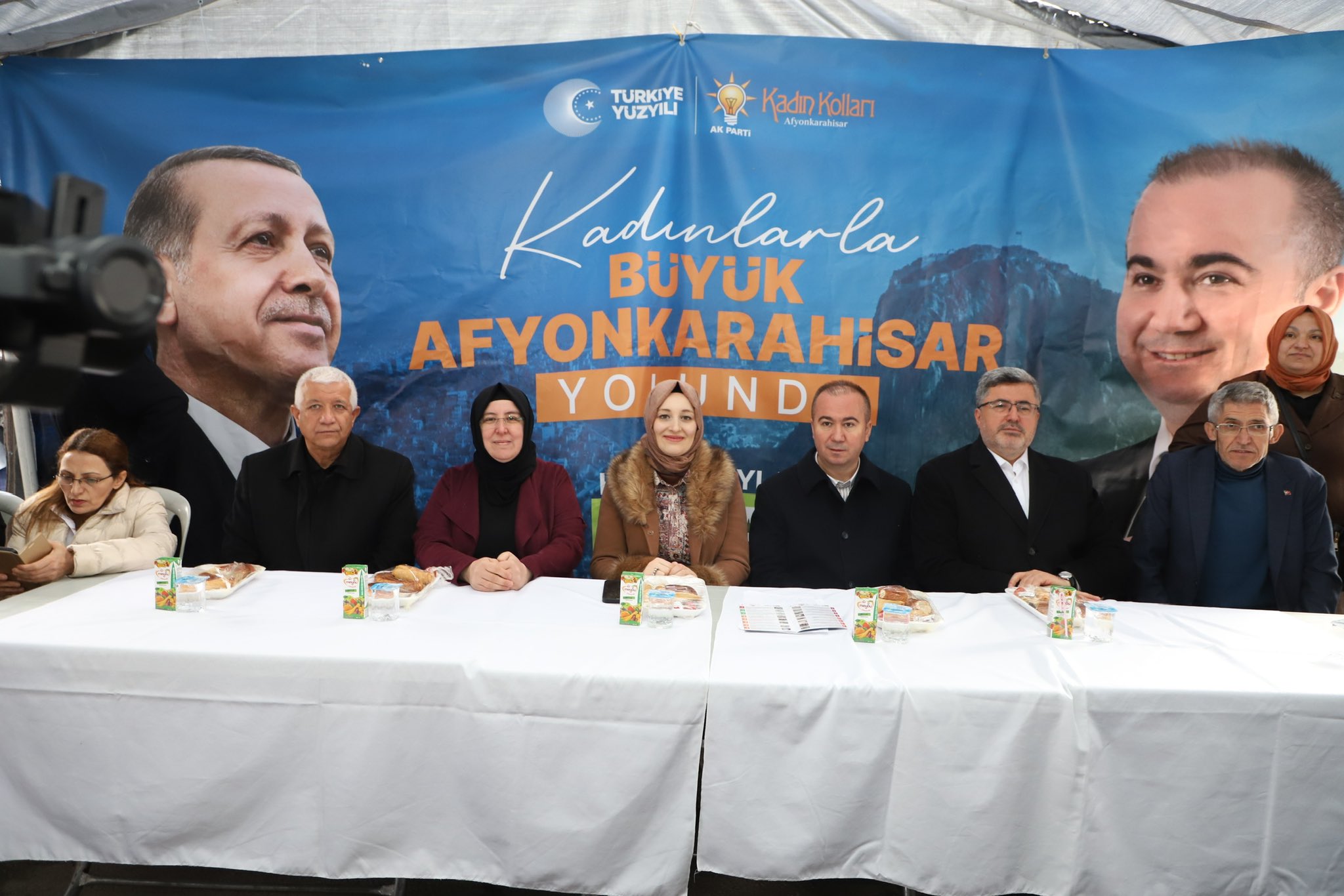 Uluçay, Kadınlarla “Büyük Afyonkarahisar Yolunda” Buluştu
