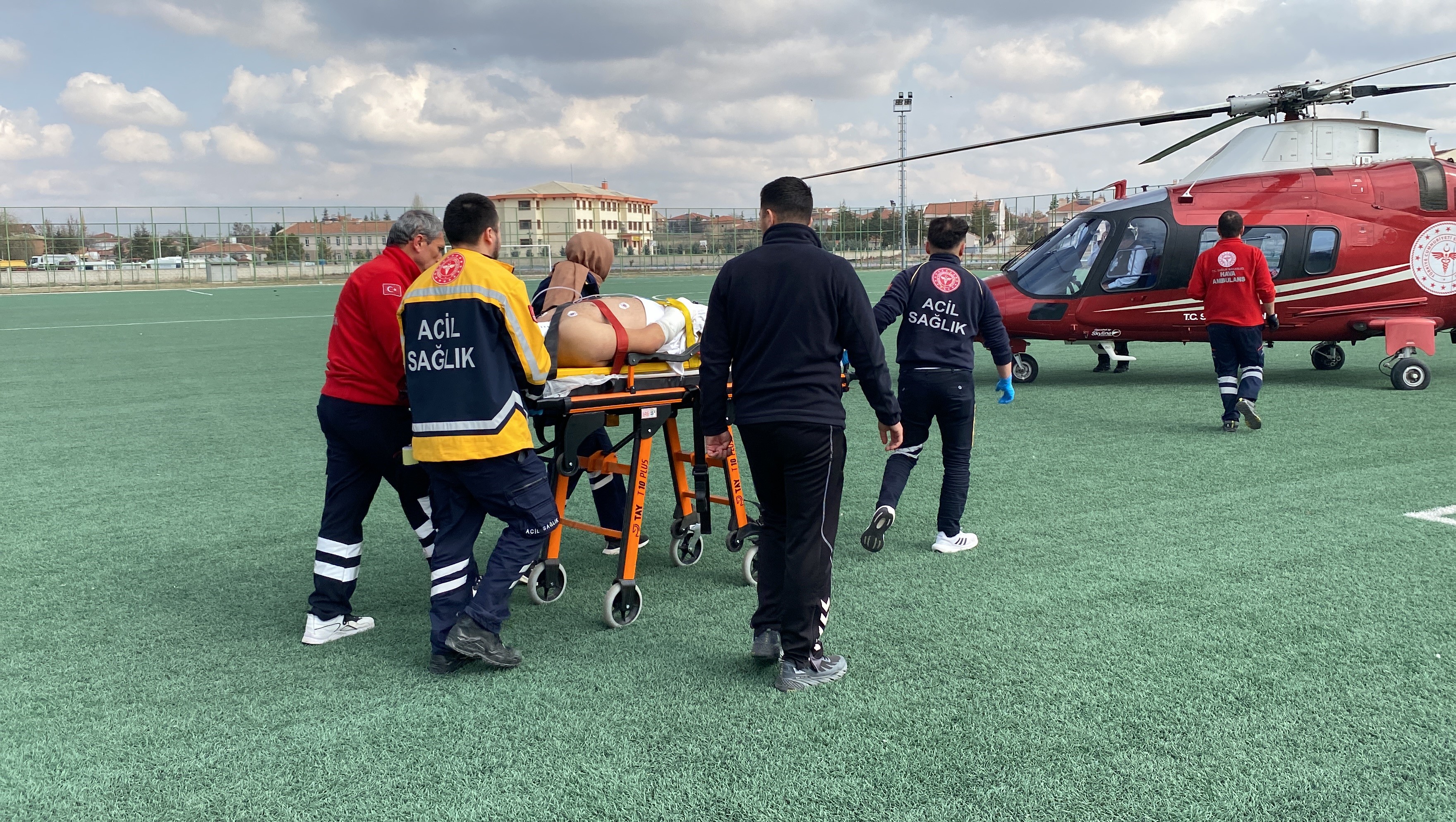 Otomobil Tıra Arkadan Çaptı: 1 Ağır Yaralı