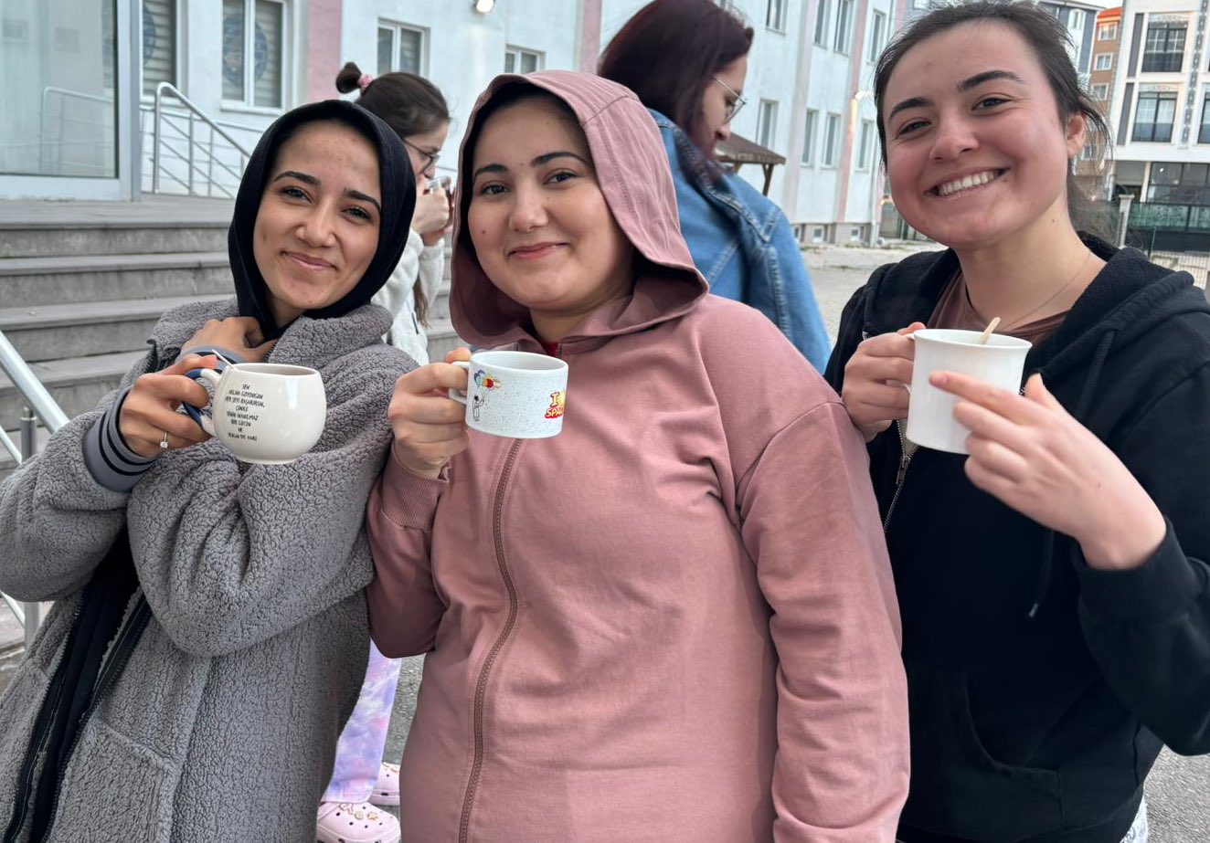 Bolvadin'de Öğrencilerden Duyarlı Davranış