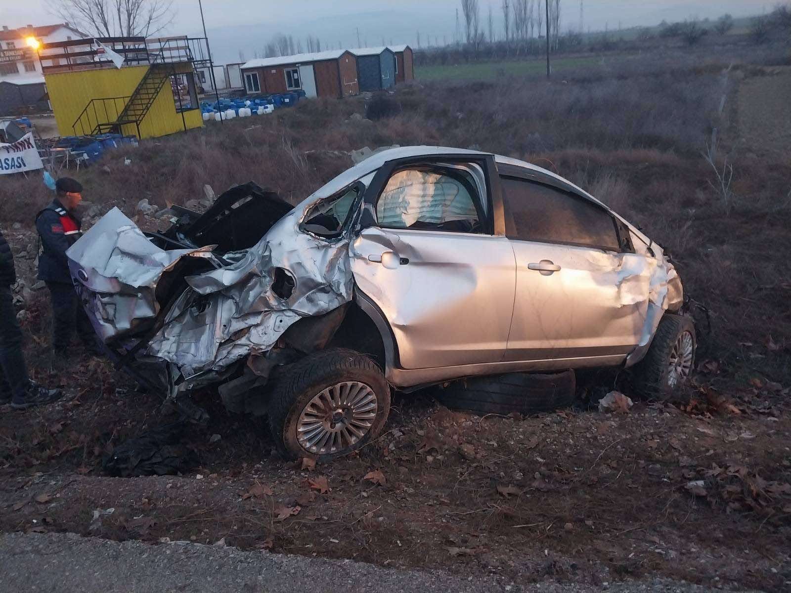 Feci Kaza: 1 Ölü, 3 Yaralı