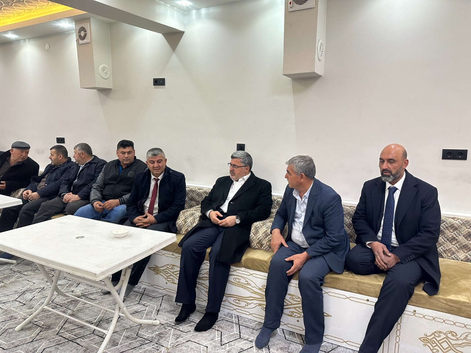 AK Parti İlçe ve Beldelerde Ziyaretlerini Sürdürüyor
