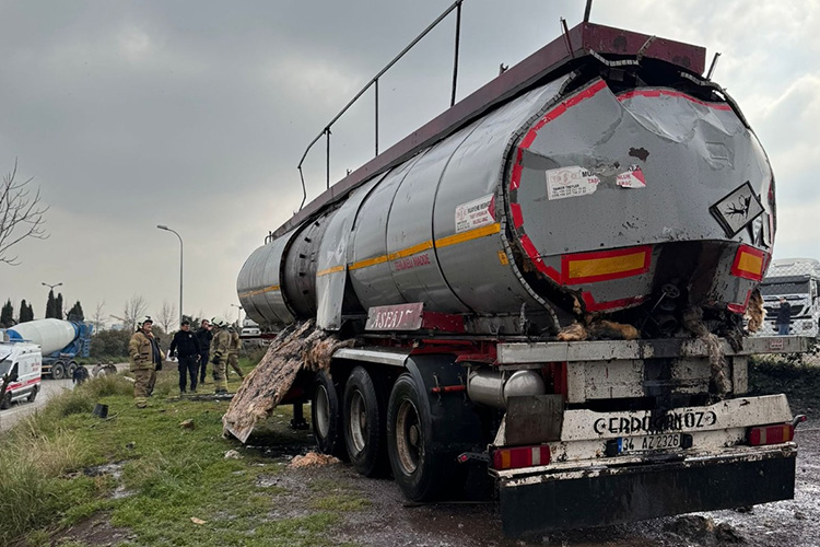 Akaryakıt Tankerinde Yangın Çıktı