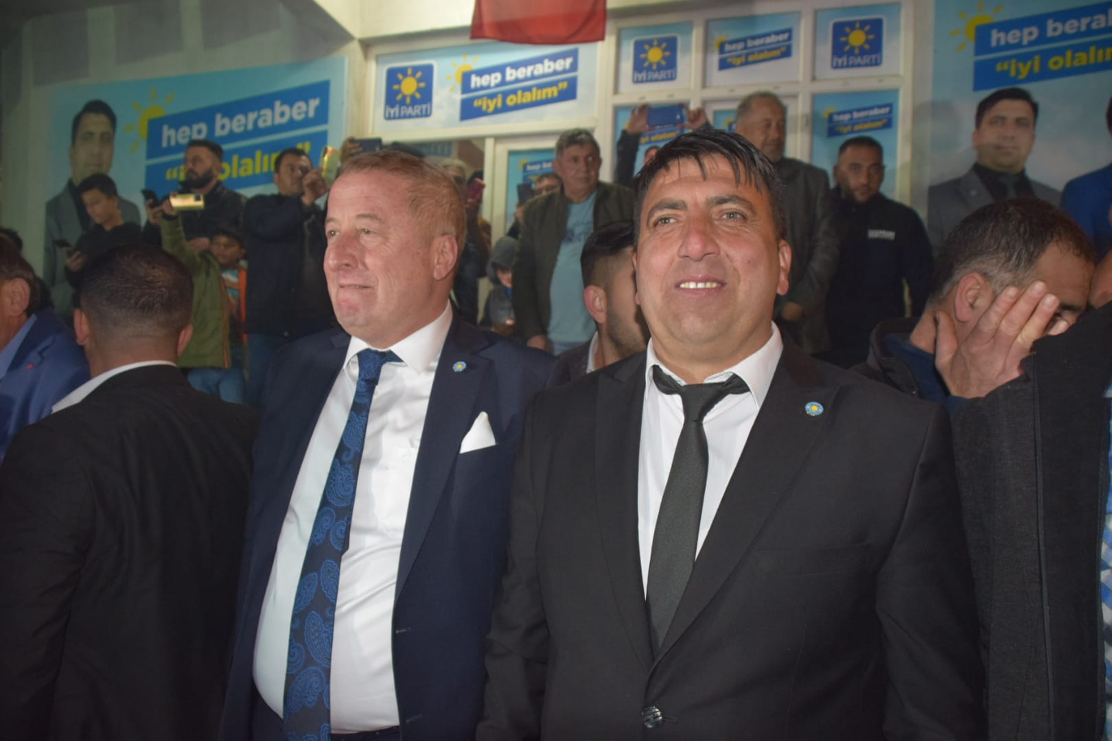 İYİ Parti'de Coşkulu Kalabalık Miting Havası Yaşattı