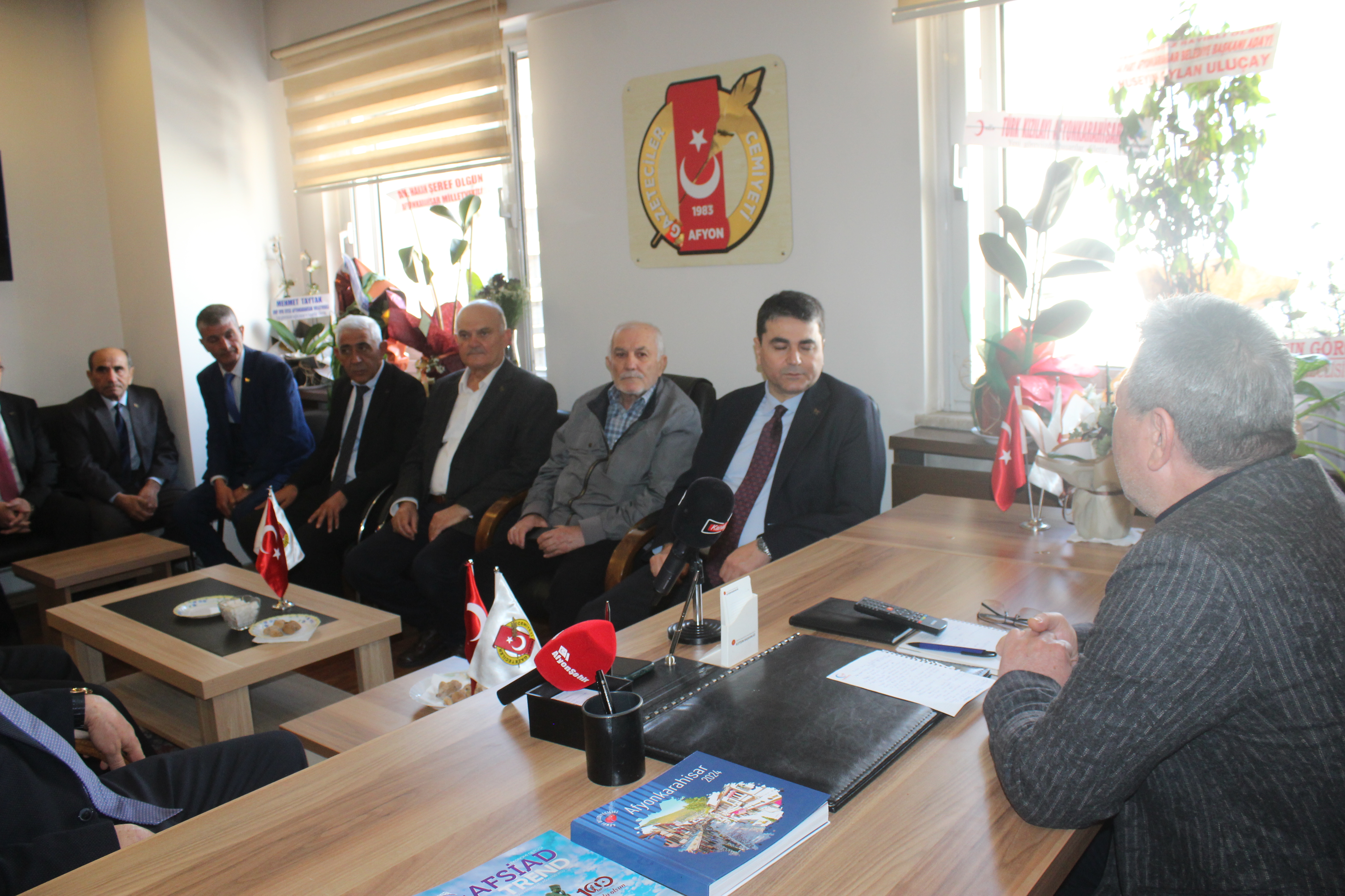 DP LİDERİ UYSAL, AFYON'DA   "ASLOLAN HAKİKATİ KONUŞMAK"