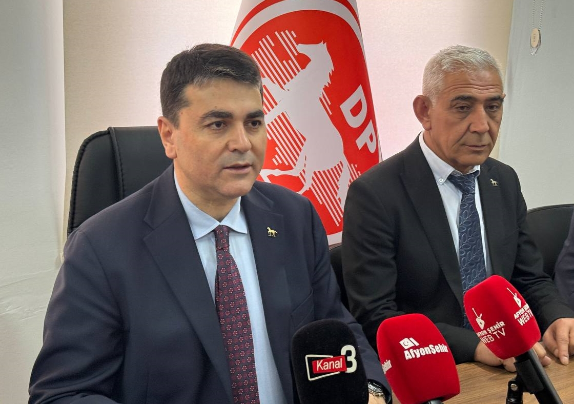 DP Genel Başkanı Uysal Afyonkarahisar'da Aday Tanıtım Toplantısına Katıldı