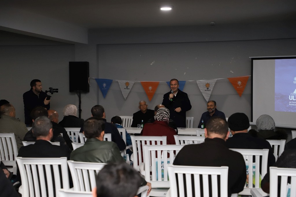 "AK PARTİ MİLLETE HİZMET DAVASIDIR"