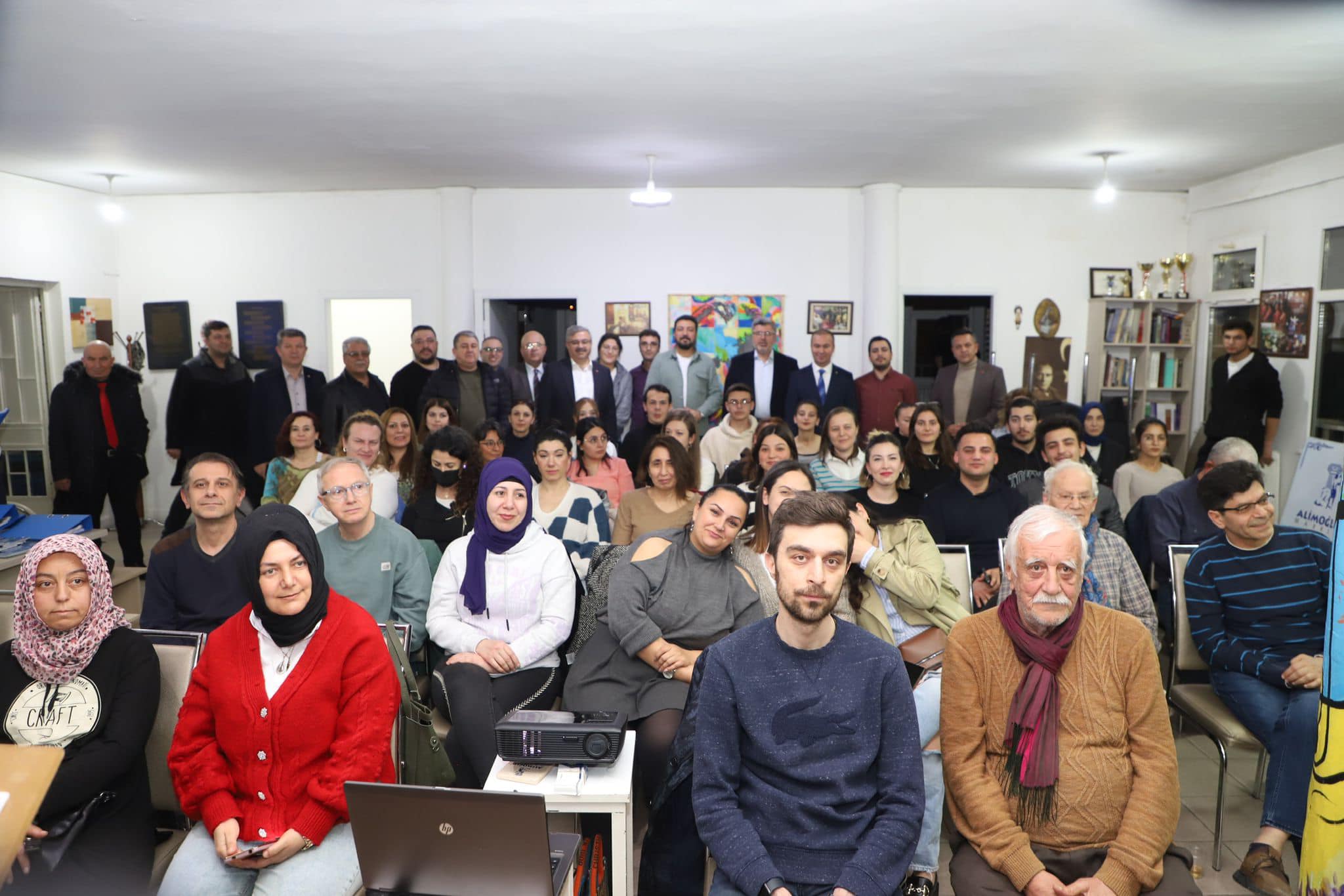 ULUÇAY’DAN AFYON’UN KÜLTÜR MERKEZİNE ZİYARET