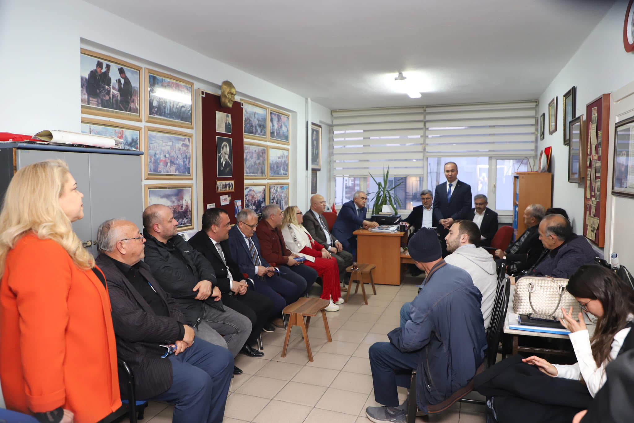 AK Parti adayı Hüseyin Ceylan Uluçay  Atatürkçü Düşünce Derneğini ziyaret etti