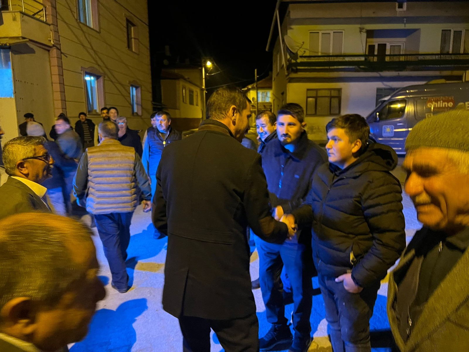 ALPER YAĞCI SADIKBEY MAHALLESİ'NDE SEÇMENLERLE BULUŞTU: "NAMUS SÖZÜ" VERDİ