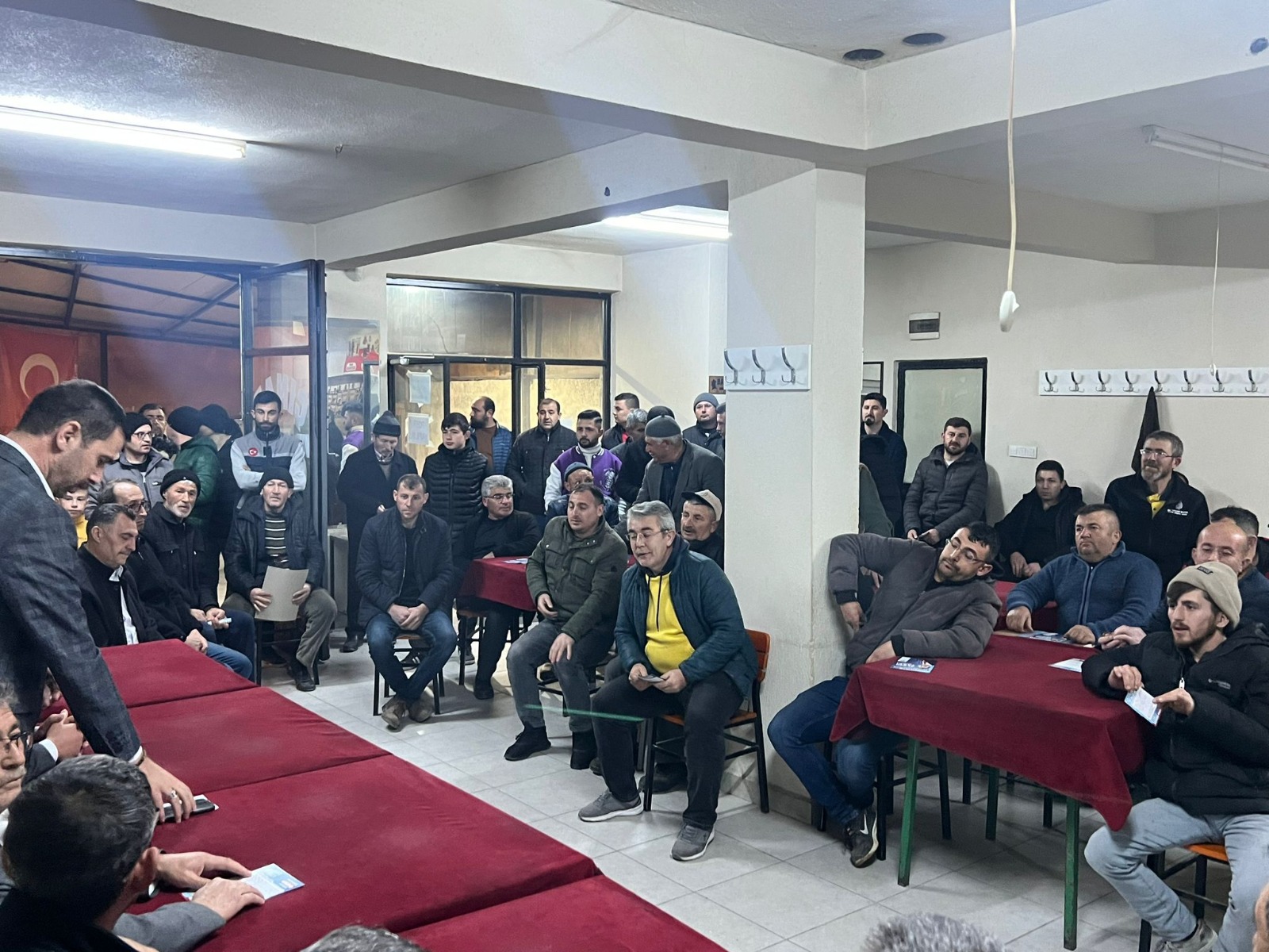 ALPER YAĞCI SADIKBEY MAHALLESİ'NDE SEÇMENLERLE BULUŞTU: "NAMUS SÖZÜ" VERDİ