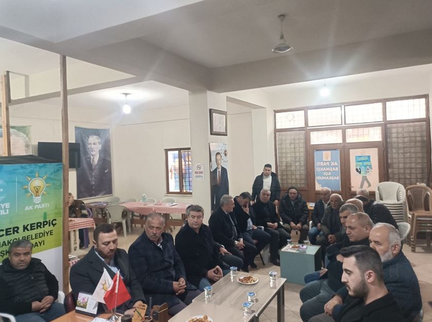 AK PARTİ   SEÇİM MERKEZİNİ DUALARLA AÇTI