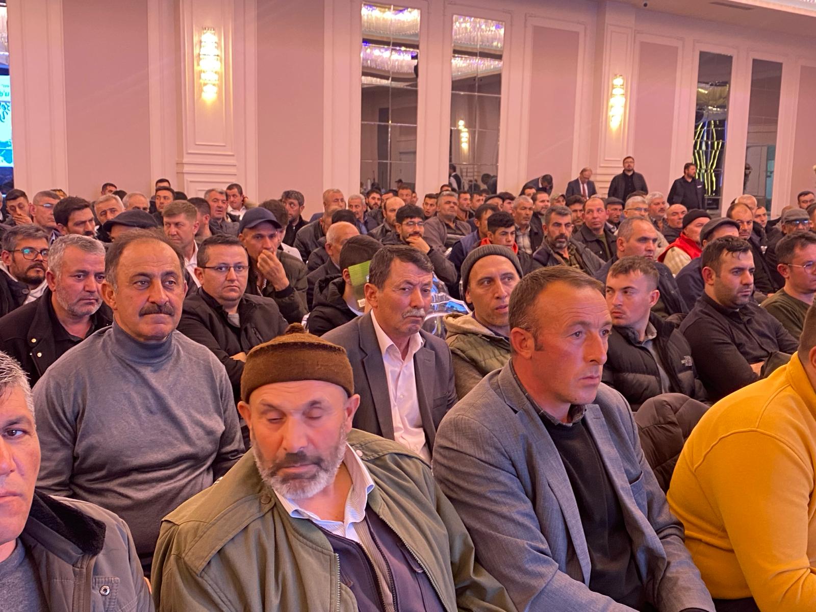 MAY TOHUMDAN AFYONLU ÇİTÇİYE BÜYÜK DESTEK