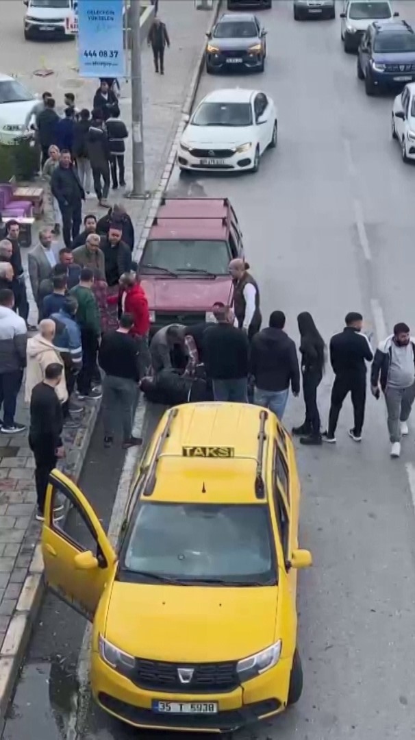 Trafikteki Laf Dalaşı Silahlı Kavgaya Döndü: 2 Yaralı