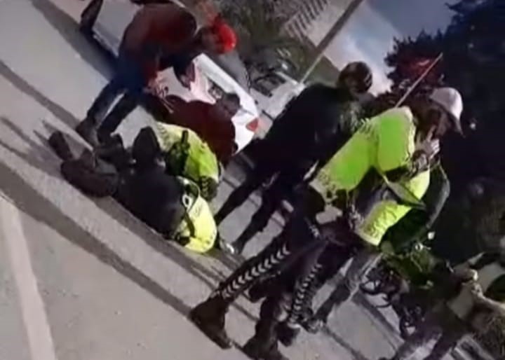 Polise Çarpan İnsafsız Sürücü Kıskıvrak Yakalandı