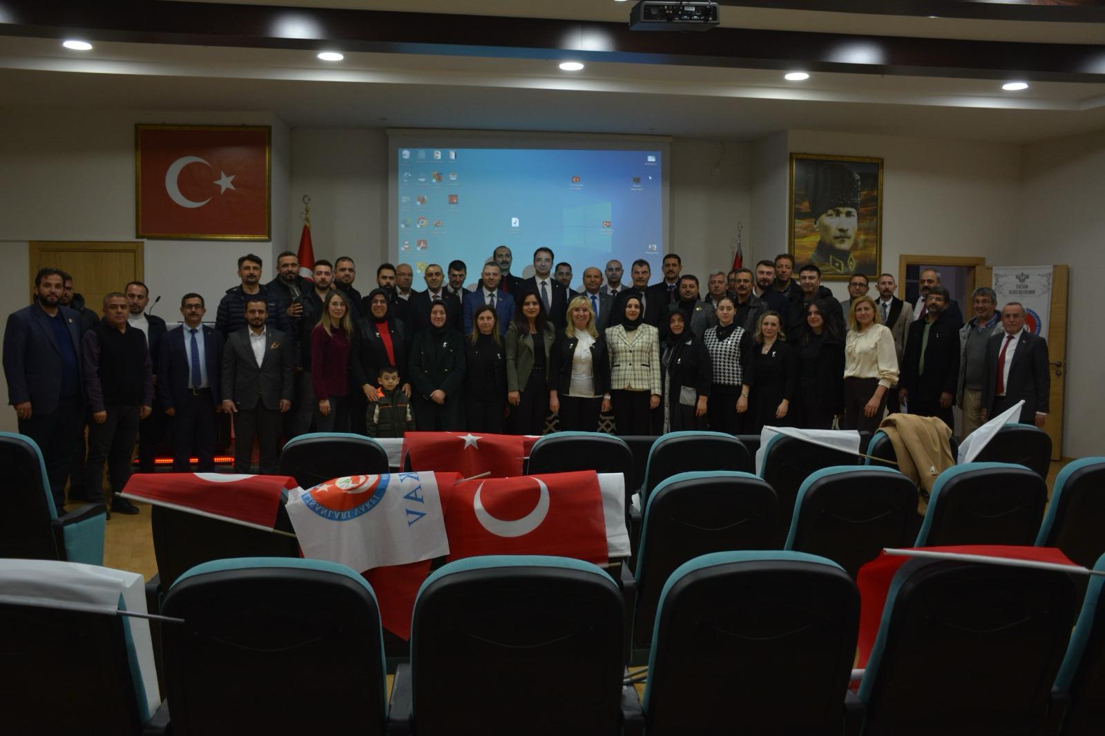 DEĞİŞİM MANTIKLI OLMAZSA AFYON’UN KAYIP YILLARINA YENİSİ EKLENİR