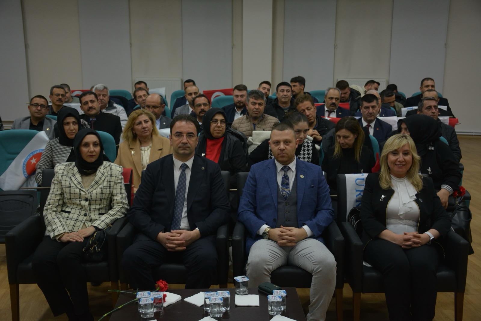 DEĞİŞİM MANTIKLI OLMAZSA AFYON’UN KAYIP YILLARINA YENİSİ EKLENİR