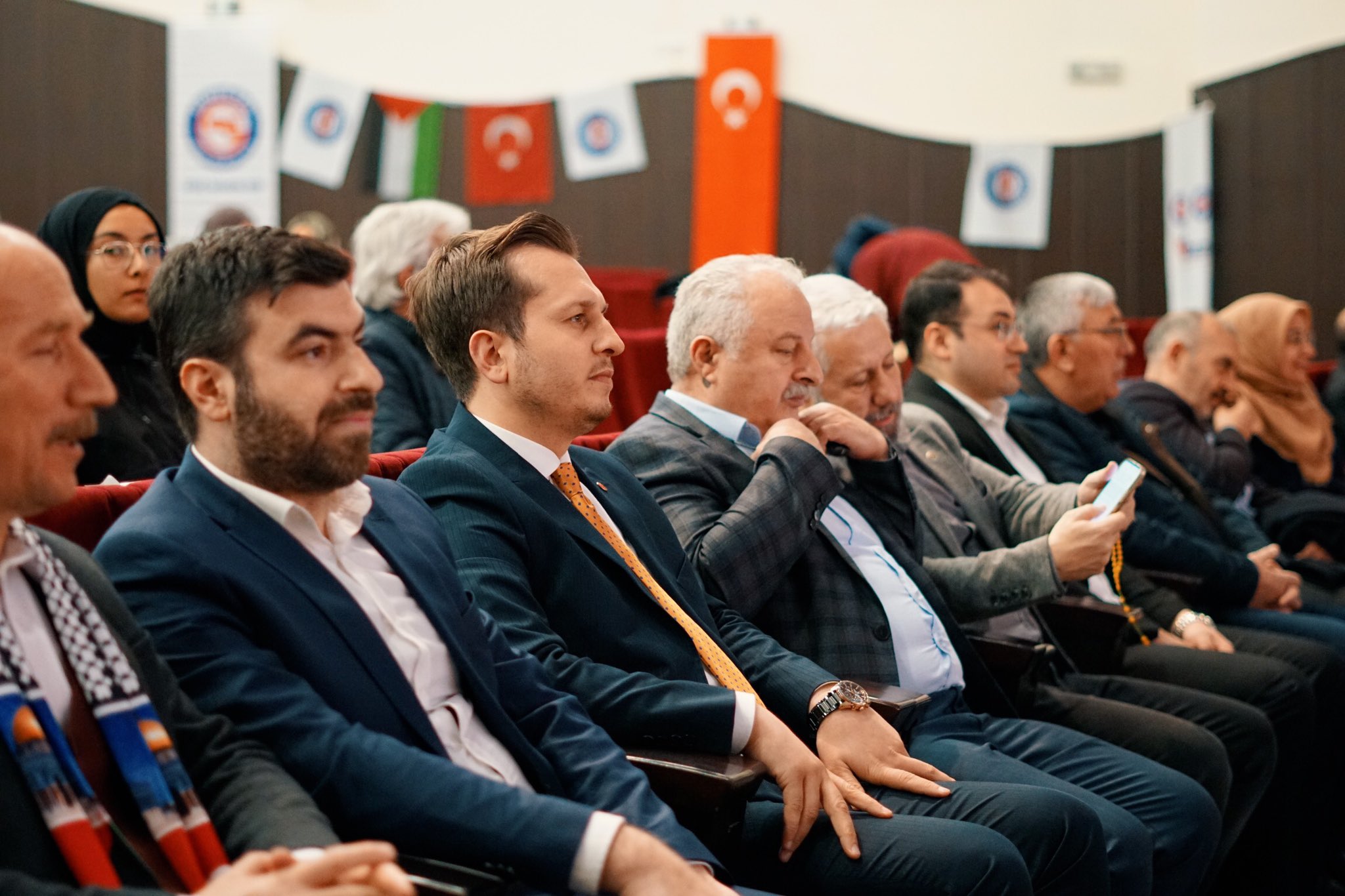 Saadet Partili Karataş Konferansa Katılım Sağladı