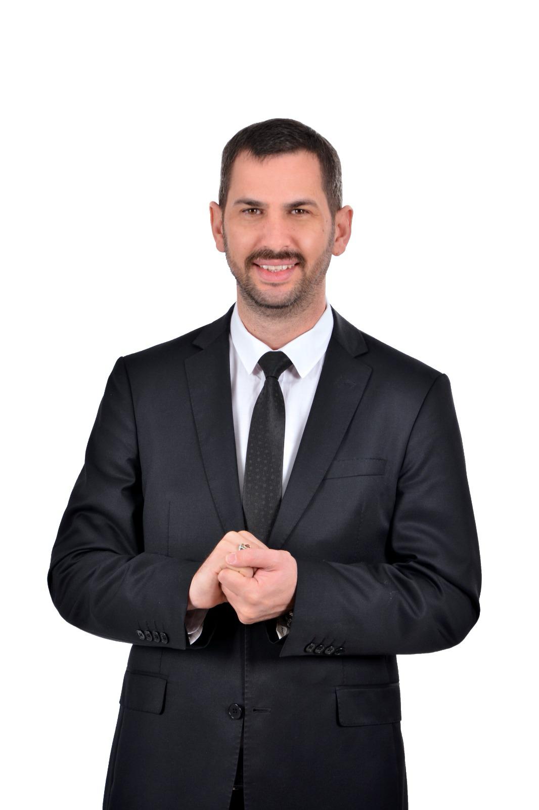 İYİ Parti Belediye Başkan adayı Alper Yağcı'nın 8 Mart Dünya Kadınlar Günü Kutladı