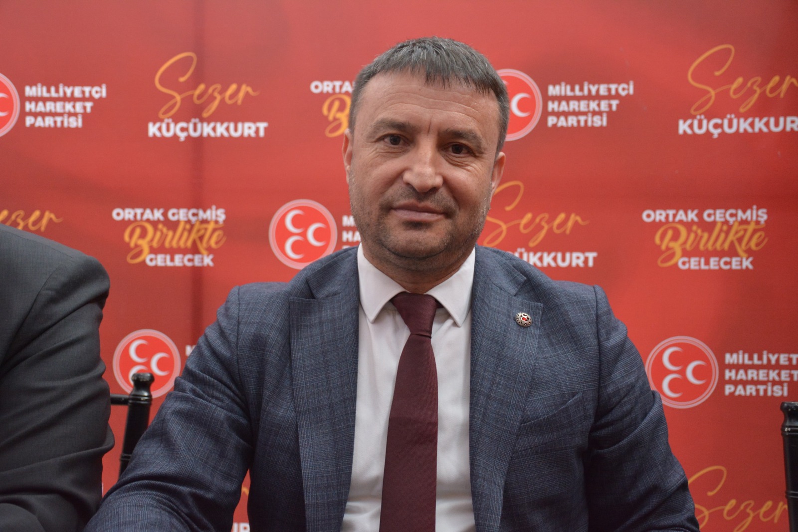 “AFYON’DA KUVÂ-Yİ MİLLİYE GÜZELLEMELERİ YAPANLARI, GENEL BAŞKANLARI UŞAK’TA DÜZELTİYOR”