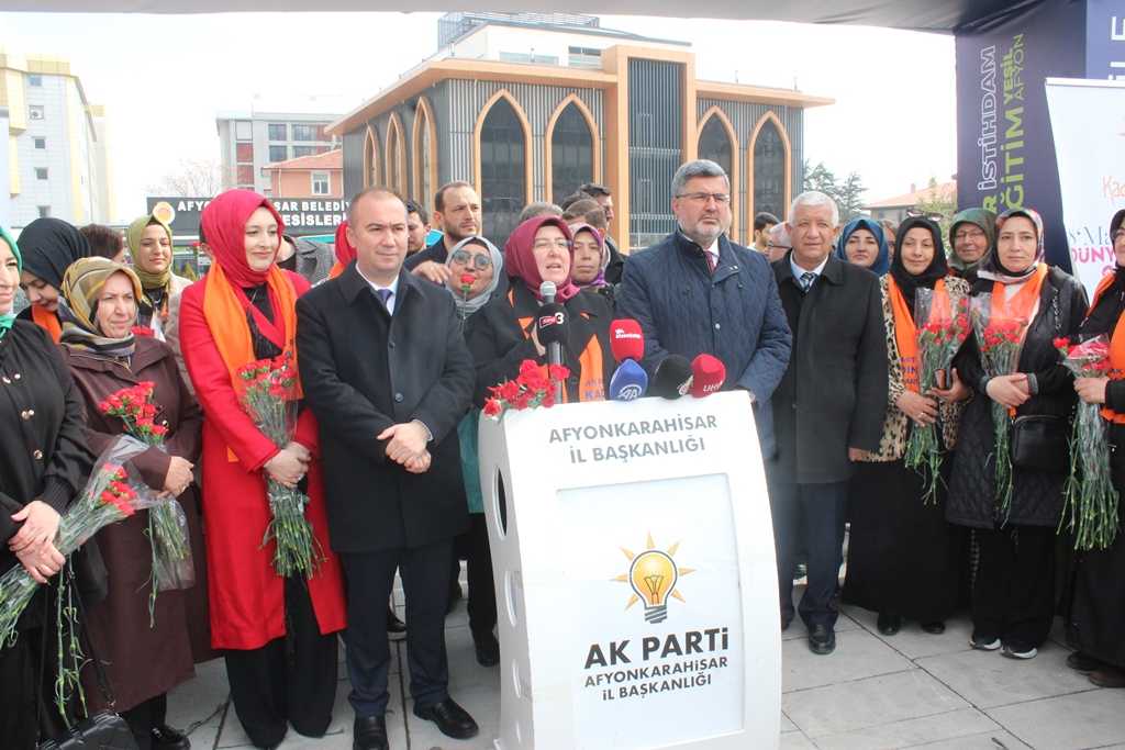 "KADIN VE ERKEĞİN ADALETLİ BİR ŞEKİLDE TOPLUMU İNŞA EDECEĞİNE İNANDIK"