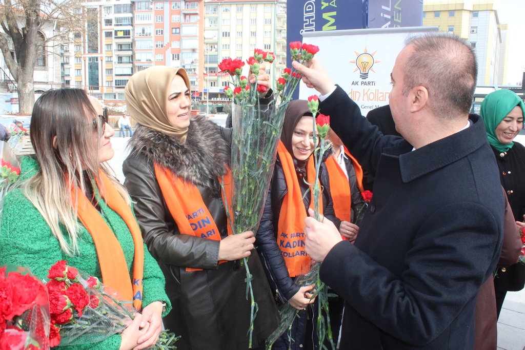 "KADIN VE ERKEĞİN ADALETLİ BİR ŞEKİLDE TOPLUMU İNŞA EDECEĞİNE İNANDIK"
