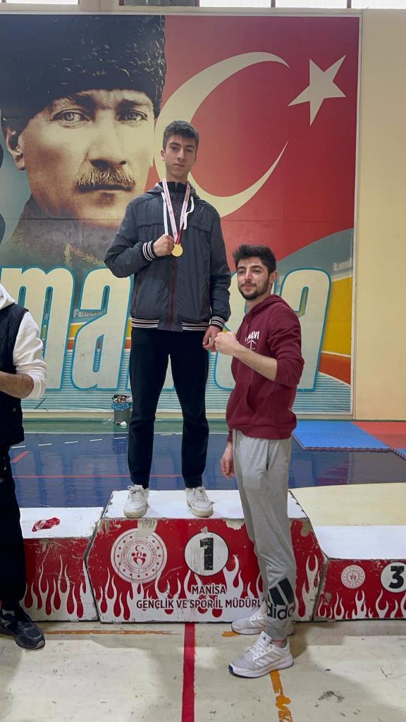 AFYONKARAHİSARLI MUAYTHAİ SPORCULARI EGE BÖLGESİ'NDE ŞOV YAPTI!