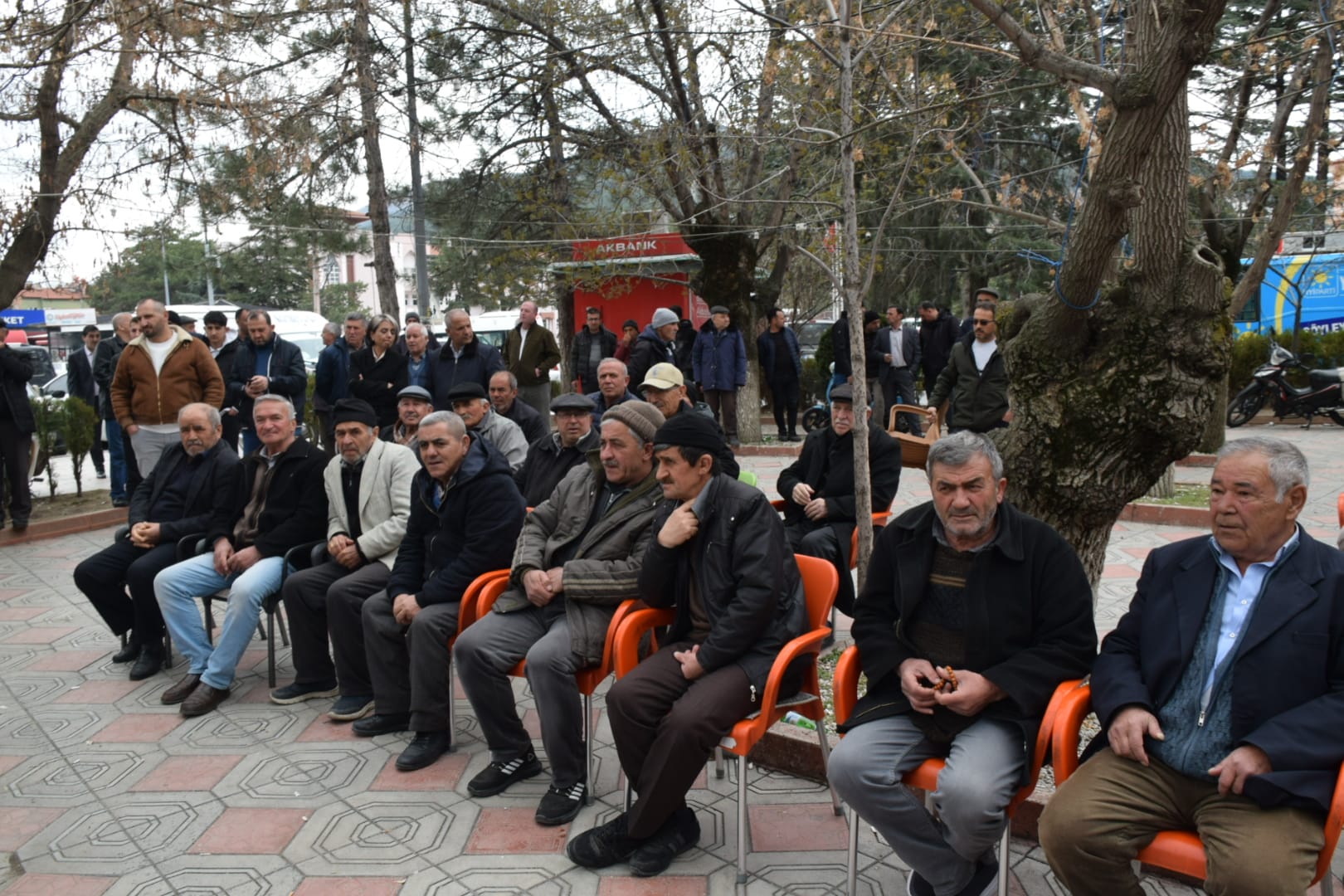 İyi Parti'den Gövde Gösterisi