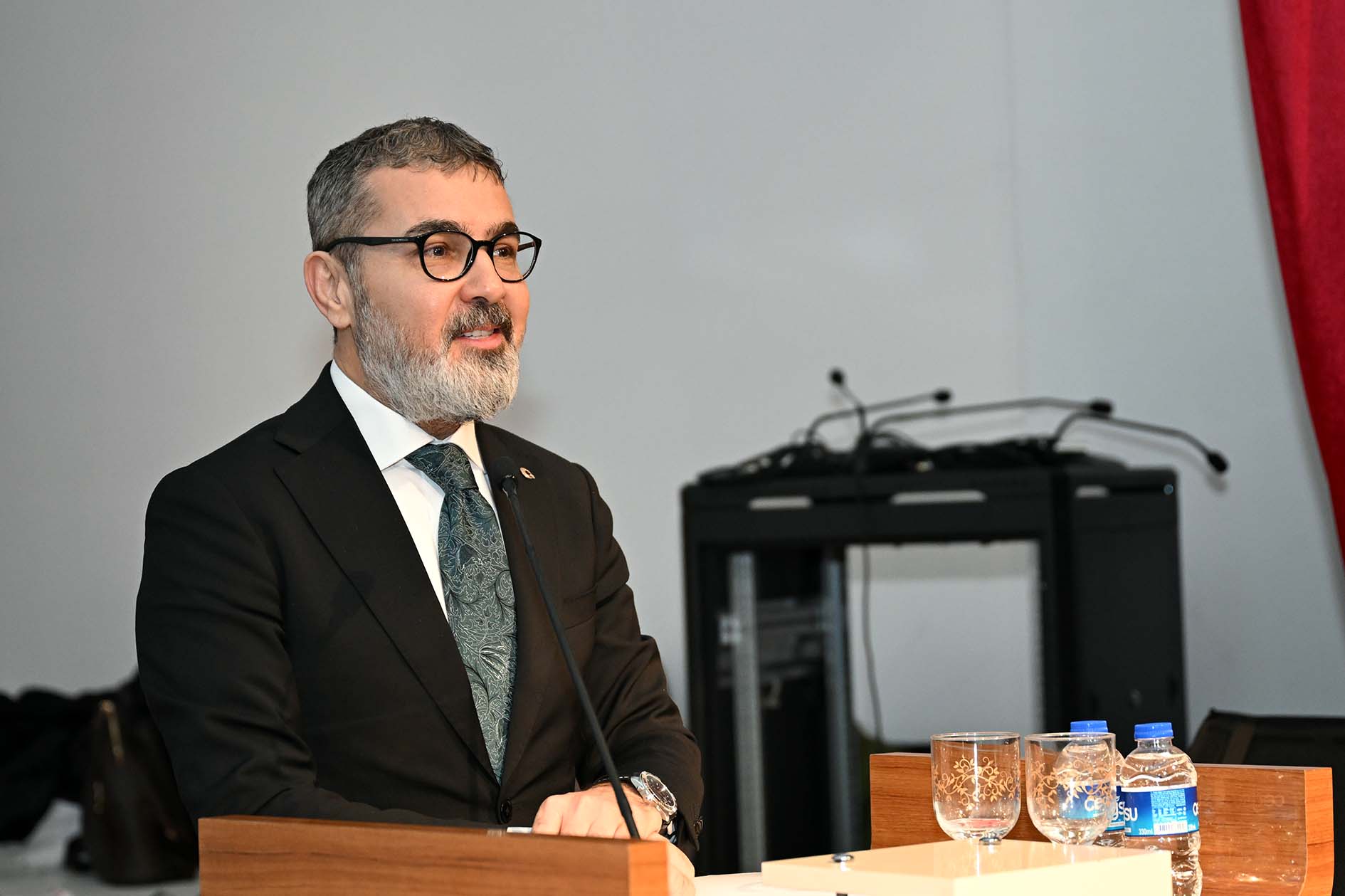  “Uluslararası Normlar ve Yerel Stratejiler Bağlamında Kadın Hakları”