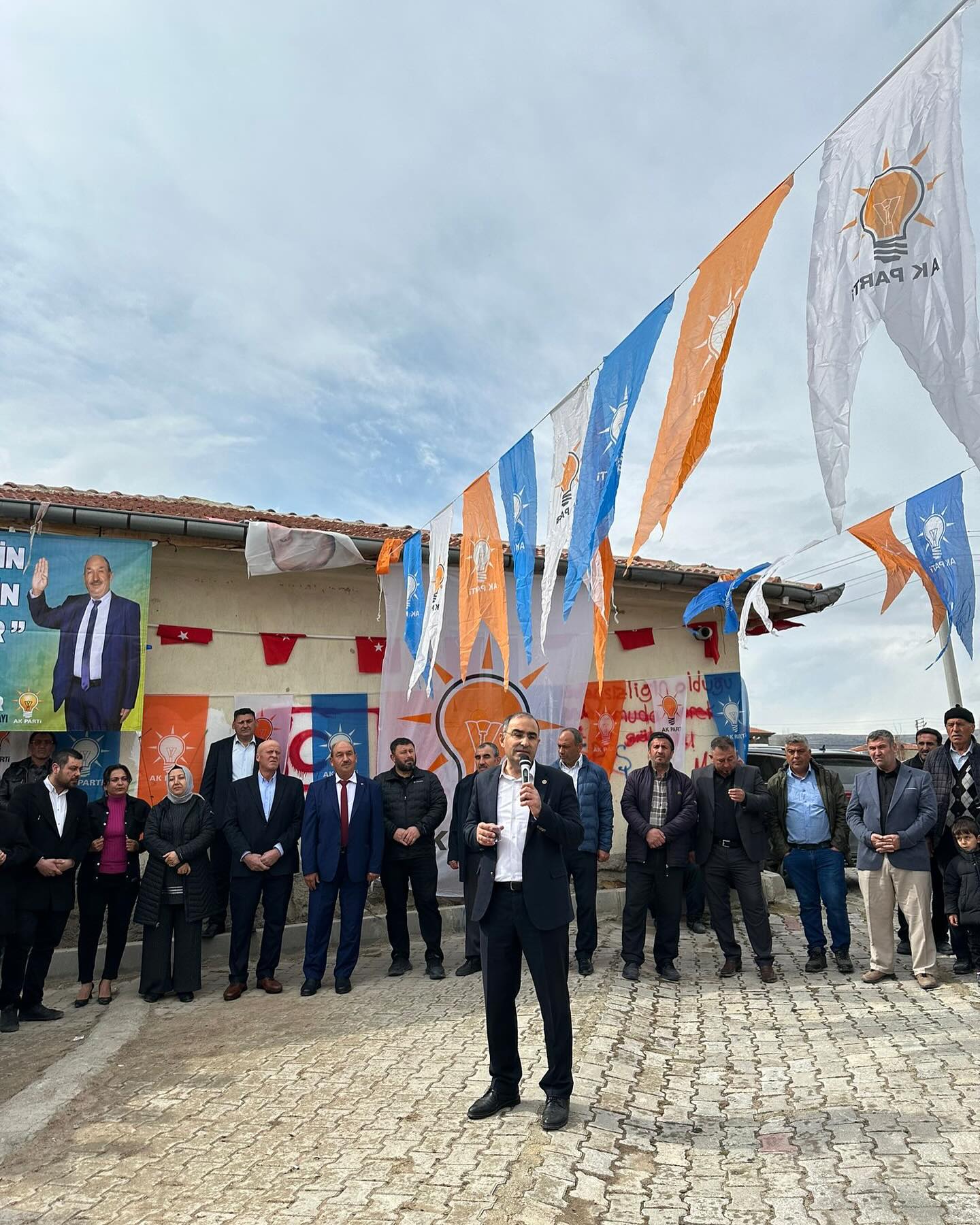 ARSLAN, SEÇİM KOORDİNASYON MERKEZİ AÇILIŞINA KATILDI