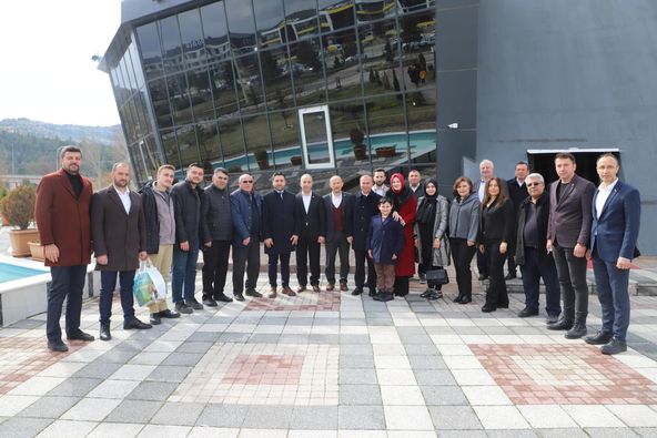 ULUÇAY KADINLAR GÜNÜNDE KAHVALTI ETKİNLİĞİNE KATILDI