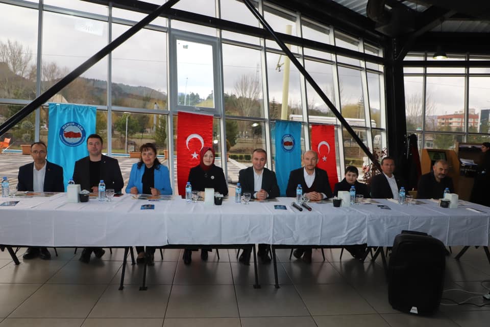 ULUÇAY KADINLAR GÜNÜNDE KAHVALTI ETKİNLİĞİNE KATILDI