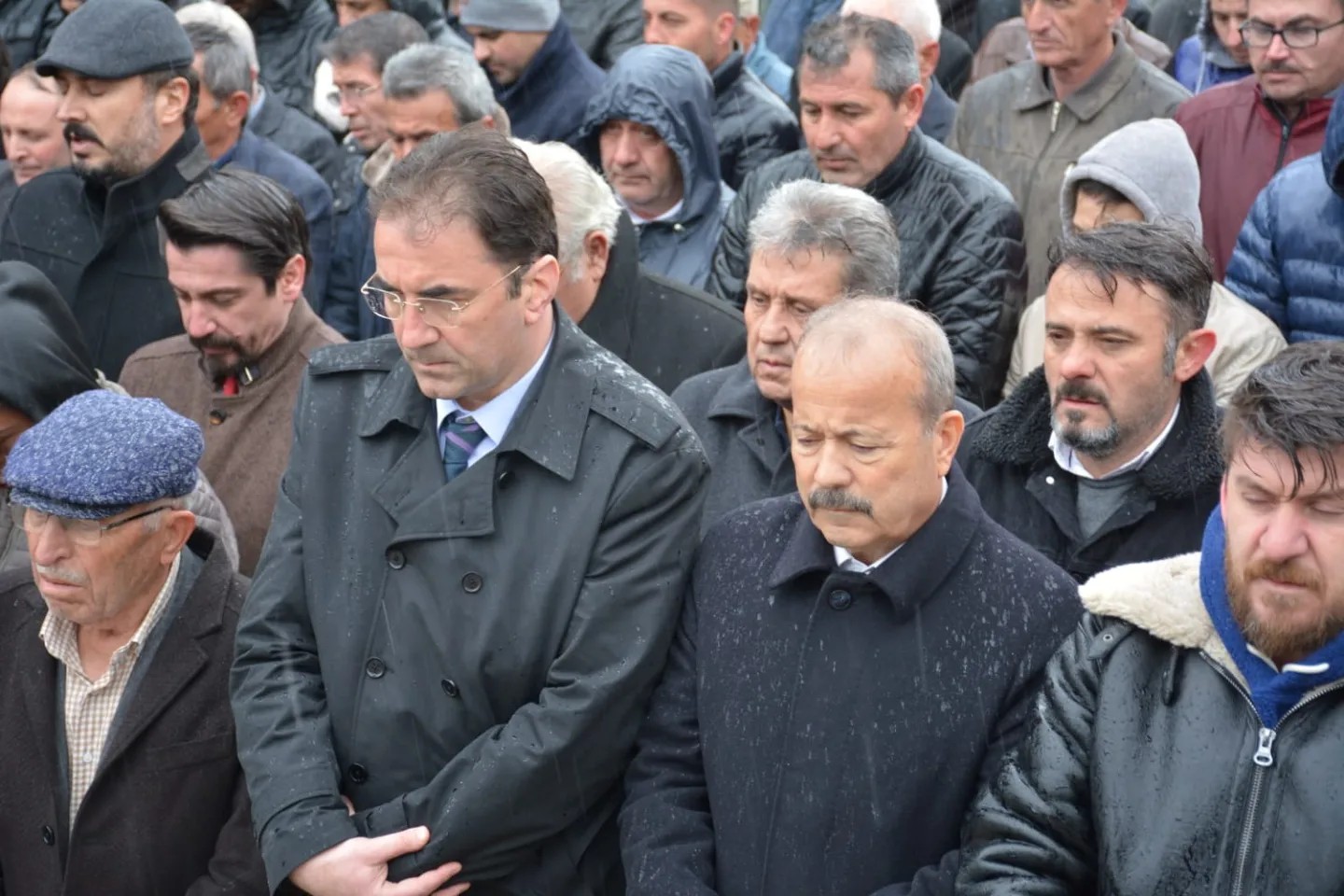 Taytak  ve MHP Teşkilatı Kahveci'yi yalnız bırakmadı