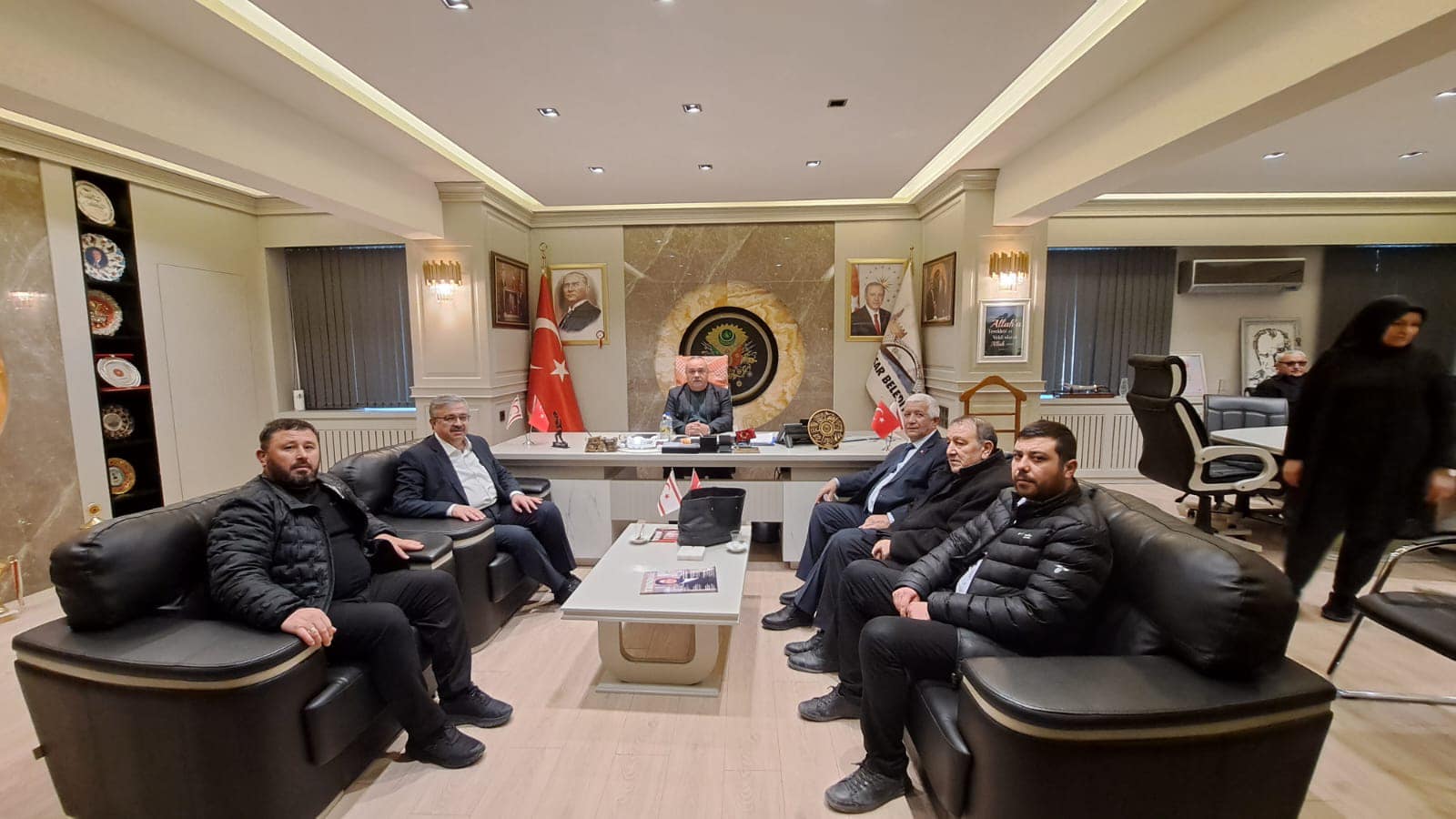 Yurdunuseven, İscehisar Belediye Başkanı Ahmet Şahin'i Ziyaret Etti