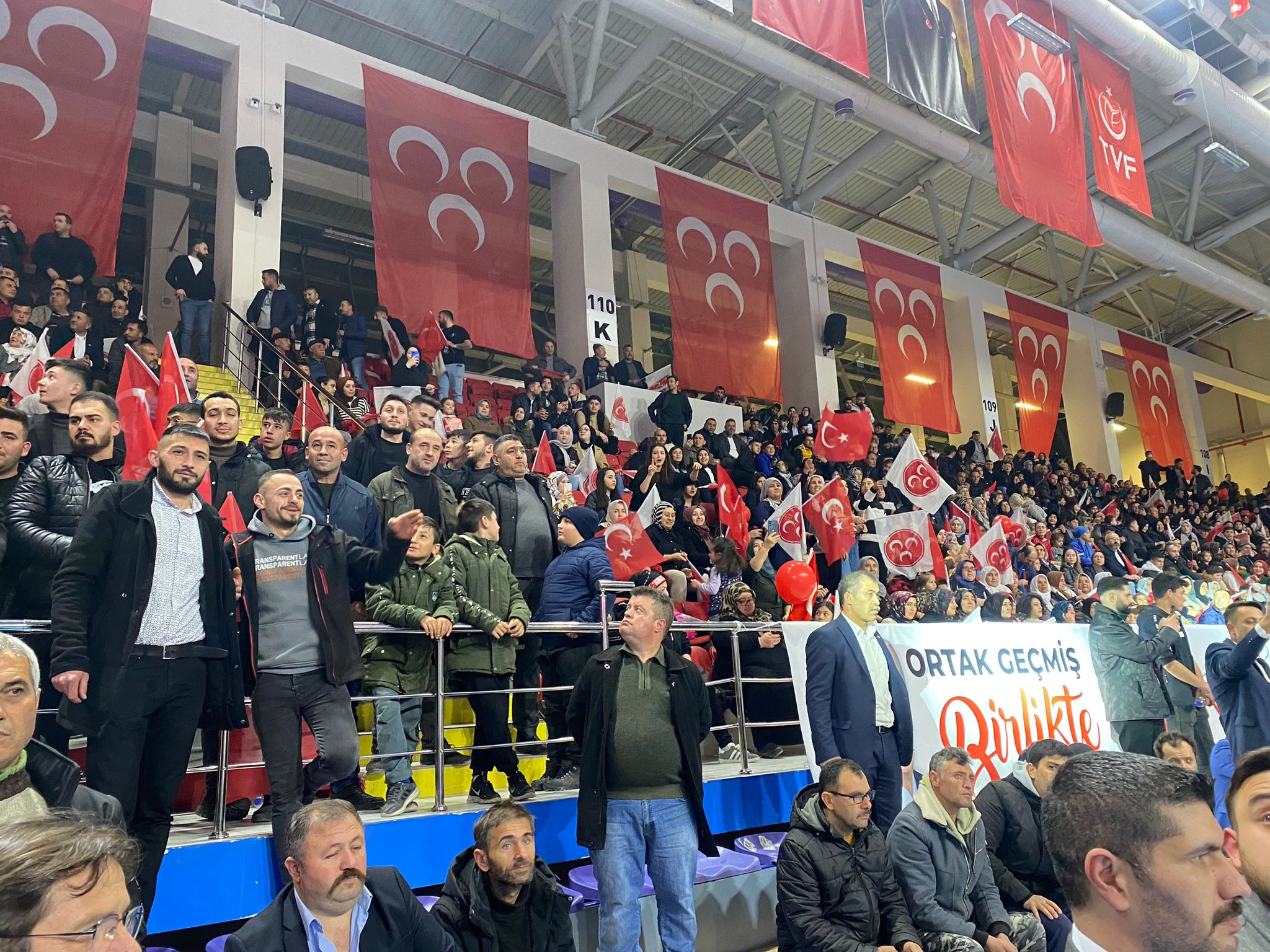 "Bizim arkamızda devlet var"