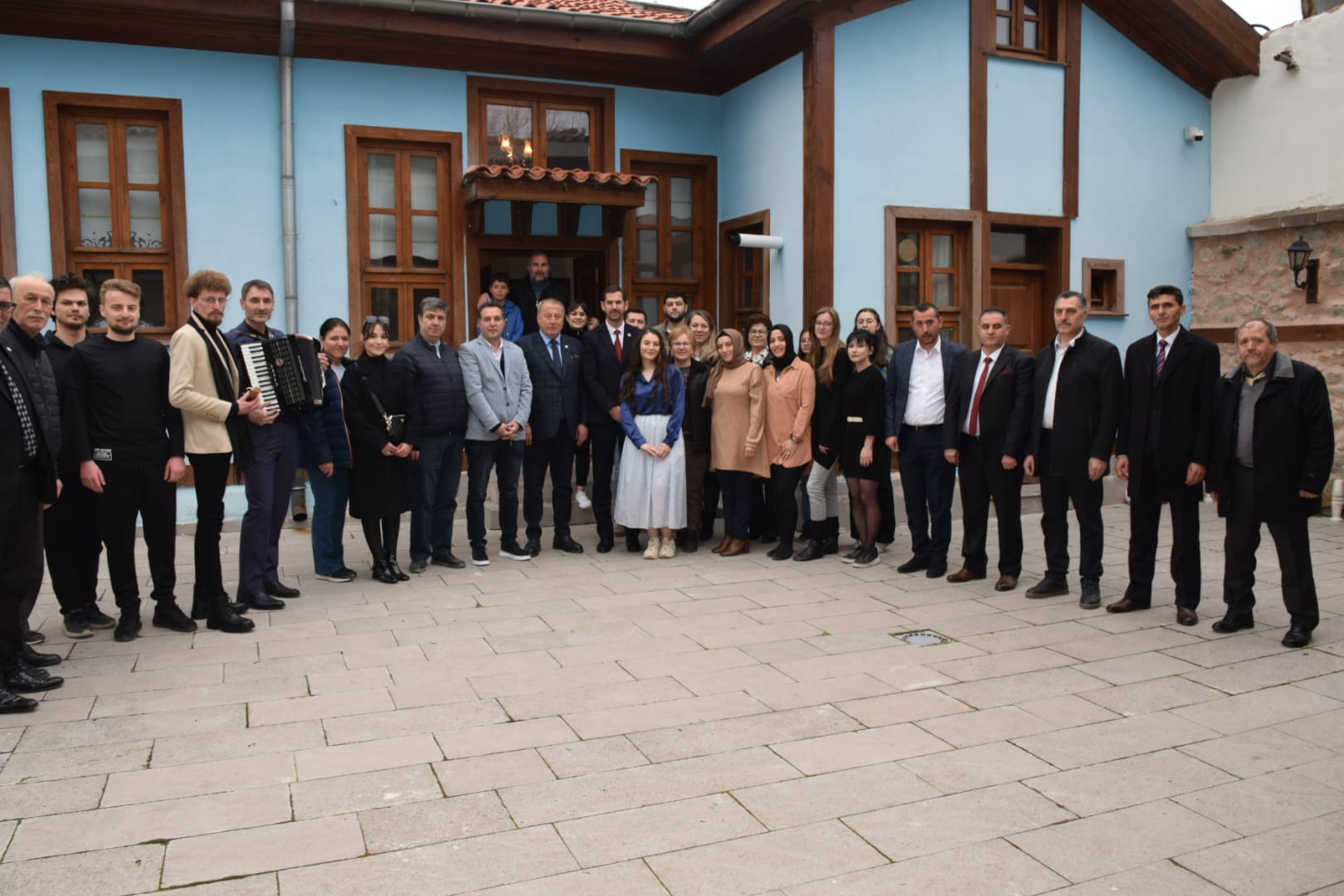 "MUHTARLAR BELEDİYE BAŞKAN YARDIMCISI GİBİ ÇALIŞACAK"